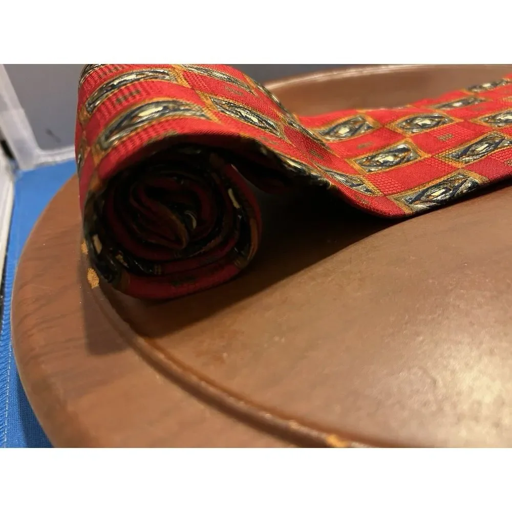 JZ Richards Men's Red Geometric Made In America 100% Silk Tie‎ Necktie